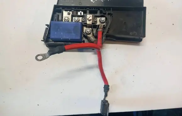 Volvo V40 Fuse box cover 313469981 C9Y1B1