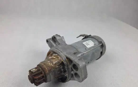 Volkswagen Golf VII Starter motor 02M911024J 4280008854 1337865