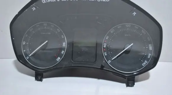 Skoda Octavia Mk2 (1Z) Speedometer (instrument cluster) 1Z09208112D