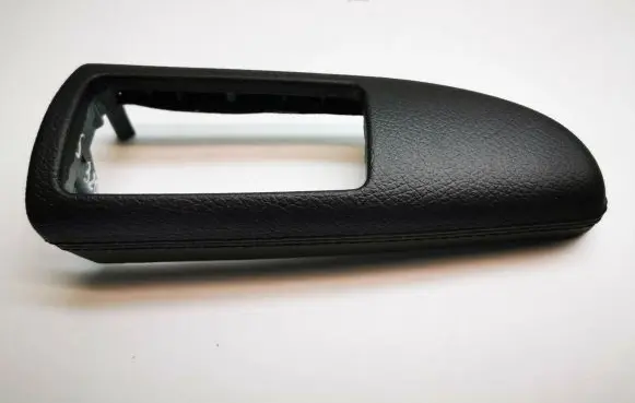 Mercedes-Benz S W221 Rear door window switch trim A2217300589