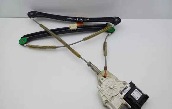 Audi A3 S3 8P Front door window regulator with motor 8P0959802H E006060001B