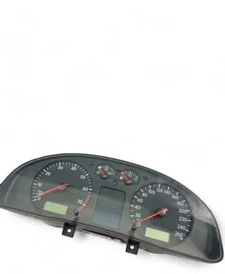 Volkswagen PASSAT B5 Speedometer (instrument cluster) 3B0920820