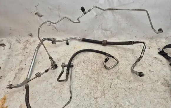 Dacia Lodgy Air conditioning (A/C) pipe/hose 924907519 924809562 924404926