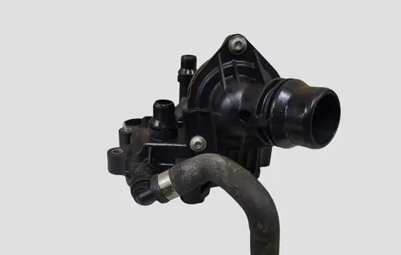 BMW 3 G20 G21 Thermostat/thermostat housing 8581627 14290413