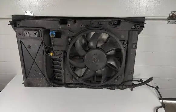 Peugeot 3008 I Radiator support slam panel