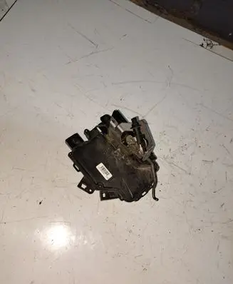 Audi A6 S6 C5 4B Rear door lock 4B0839016G