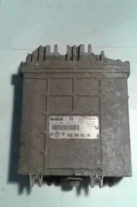Volkswagen Golf III Engine control unit/module 028906021DF