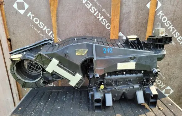 Mercedes-Benz E W212 Interior heater climate box assembly housing 2128304160