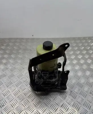 Ford C-MAX I Power steering pump 1040085011094