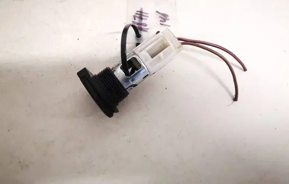 Volkswagen PASSAT B6 Cigarette lighter 