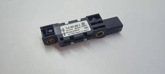 Porsche Cayenne (9PA) Airbag deployment crash/impact sensor 7L0909606C