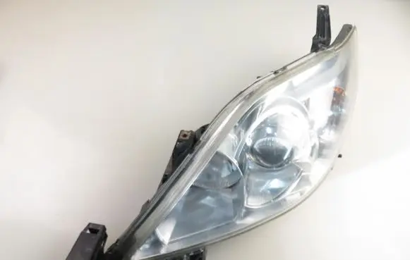 Mazda 5 Headlight/headlamp