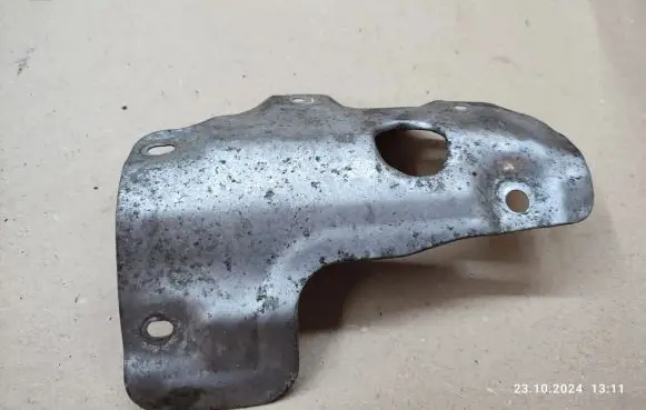 Opel Astra K Heat shield in engine bay 55489526