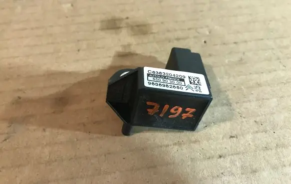 Citroen C6 Airbag deployment crash/impact sensor 9636982680 550903000