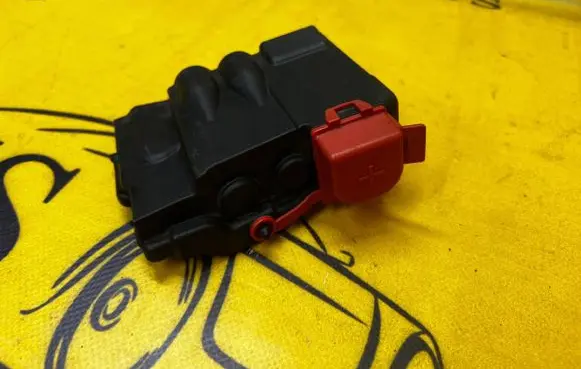 BMW M5 F90 Fuse box cover 61149340277 9340277