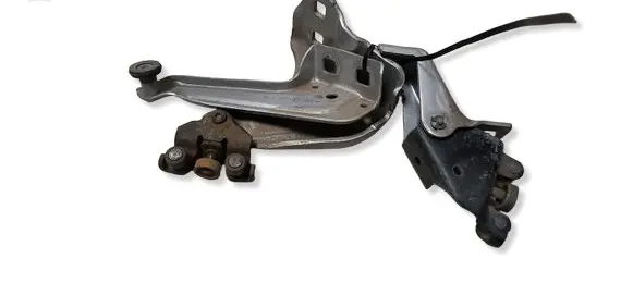 Dacia Dokker Sliding door upper roller guide/hinge 777949343R