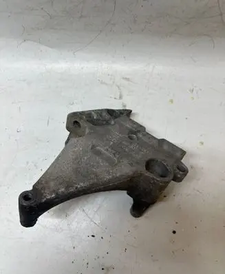 Audi A5 Sportback 8TA Engine mounting bracket 03G199207G 550KTS11