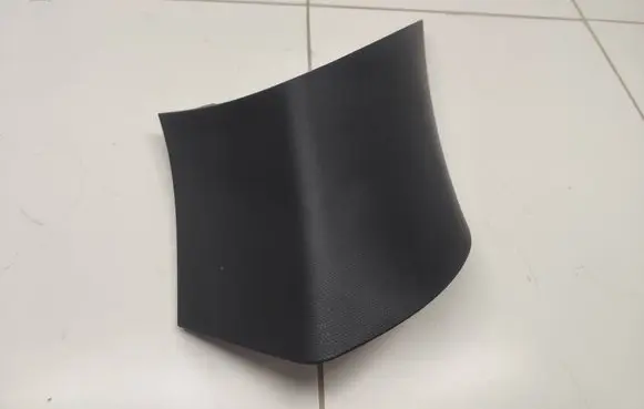 (D)pillar trim (top)