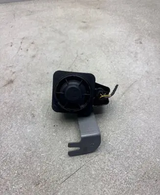 Audi A4 S4 B9 Alarm system siren 5q0951605a