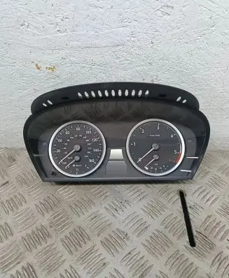 BMW 5 E60 E61 Speedometer (instrument cluster) 62116945634 110080213 213229000721