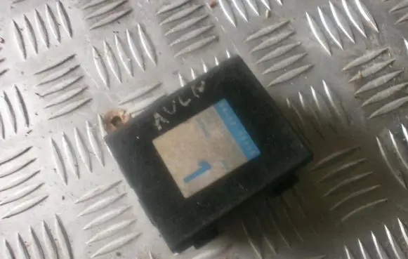 Toyota Avensis T220 Other control units/modules mb2773000551