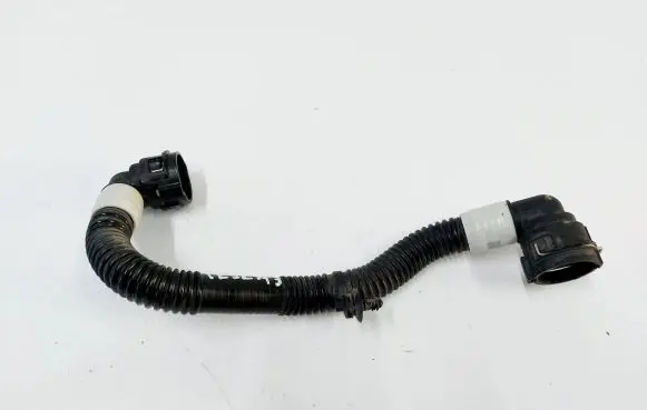 Tesla Model 3 Engine coolant pipe/hose 1077599-00-D