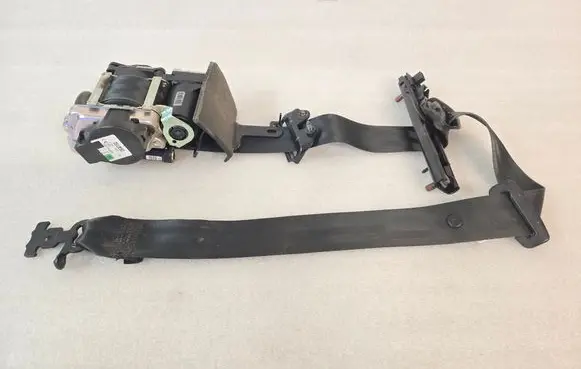 Volvo XC90 Front seatbelt 31484544