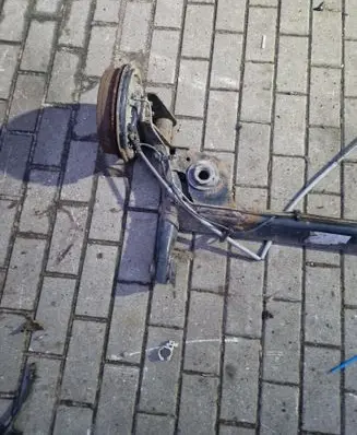 Renault Twingo II Rear axle beam 