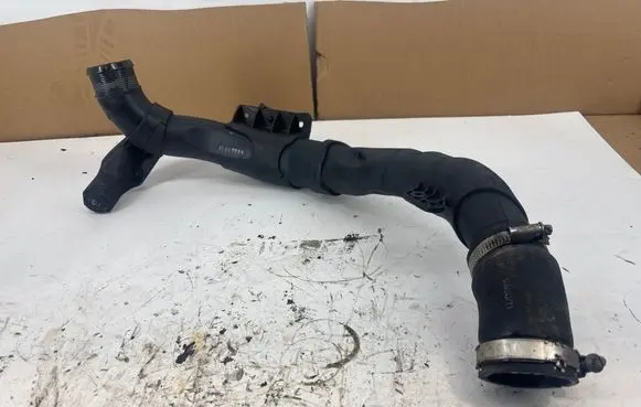 Volkswagen Jetta VI Intercooler hose/pipe 1K0145840AA