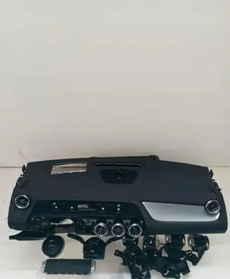 BMW 2 Active Tourer U06 Radio/GPS head unit trim