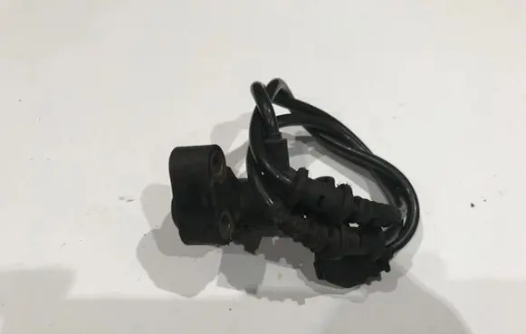 Mercedes-Benz A W168 ABS brake wheel speed sensor 0265006367 a1685400117
