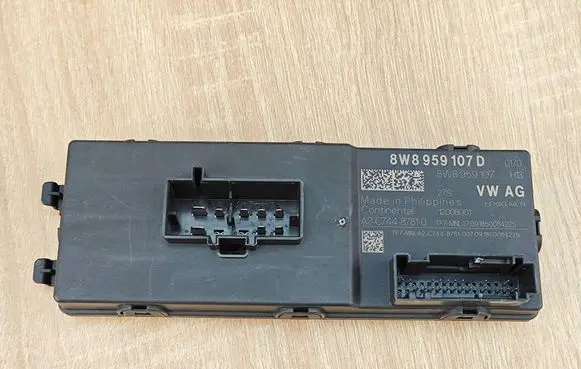 Tailgate/trunk control unit/module