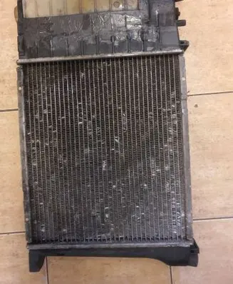 BMW 5 E34 Coolant radiator 17111712835 17129710 17129769
