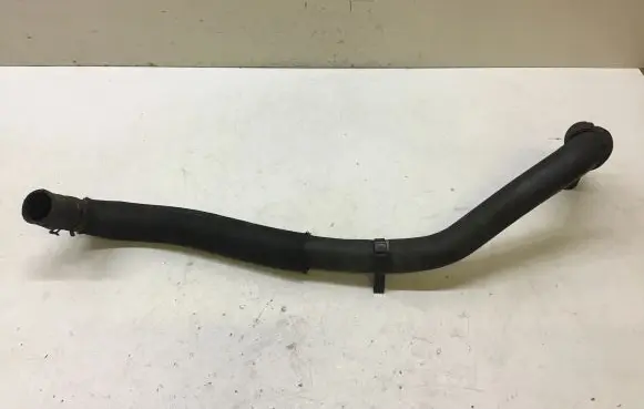 Chrysler Town & Country V Engine coolant pipe/hose