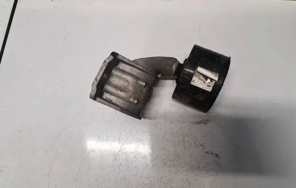 BMW 5 F10 F11 Engine mount bracket 6796559