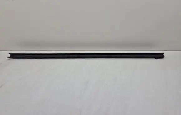 Hyundai Santa Fe Rubber seal rear door window/glass 