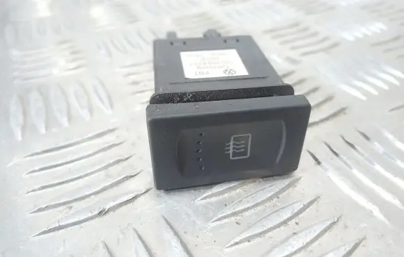 Volkswagen PASSAT B5.5 Windscreen/window heater switch 3B0959621C