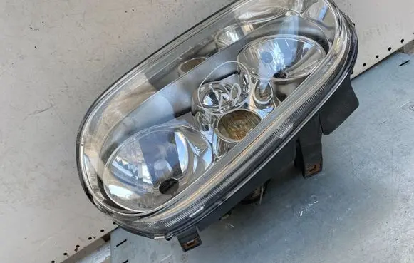 Volkswagen Golf V Headlight/headlamp