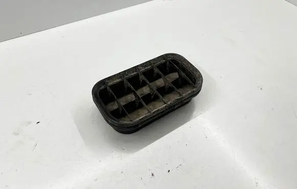 Audi TT TTS Mk2 Quarter panel pressure vent 4A0819181