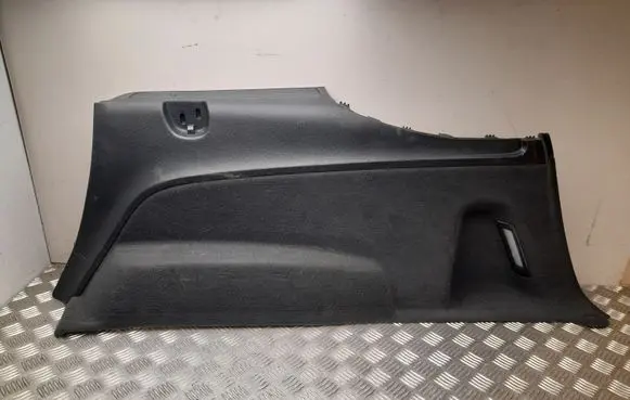 Audi Q7 4M Bottom trim 4M0863880B