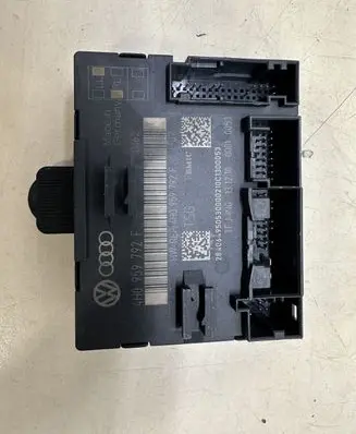Volkswagen Touareg II Door control unit/module 4H0959792F