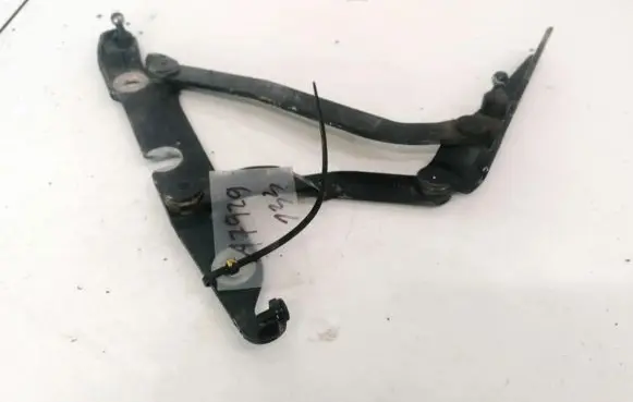Audi A4 S4 B6 8E 8H Tailgate/trunk/boot hinge 8E5827301A