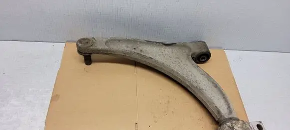Opel Insignia A Front lower control arm/wishbone 0131221