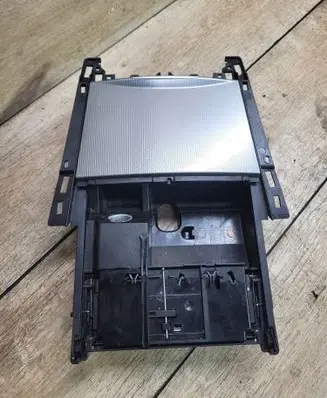 Mercedes-Benz E W212 Ashtray (front) A2126809750 07082014