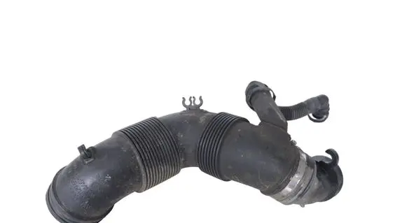 Volkswagen PASSAT B7 Air intake duct part 3C0129654M
