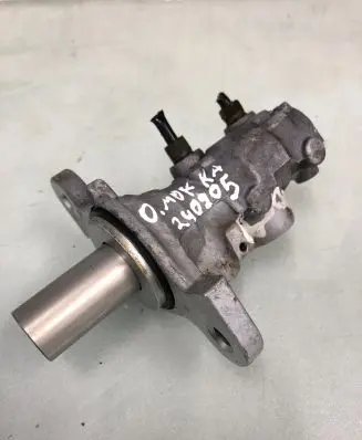Opel Mokka B Master brake cylinder 32672071