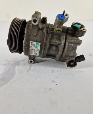 Volkswagen Golf VI Air conditioning (A/C) compressor (pump) 5N0820803