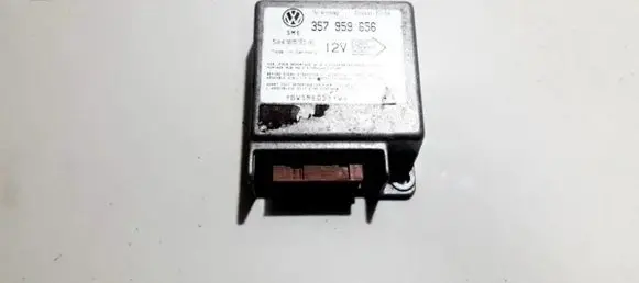Volkswagen PASSAT B4 Airbag control unit/module 357959656