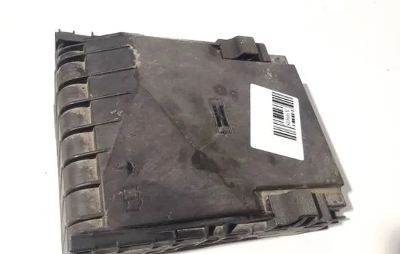 Volkswagen PASSAT B6 Fuse box cover 1k0937132f