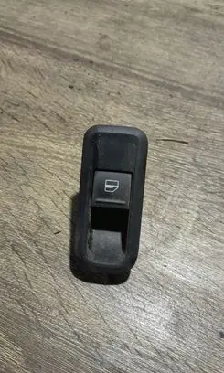 Skoda Fabia Mk2 (5J) Electric window control switch 5J0867435